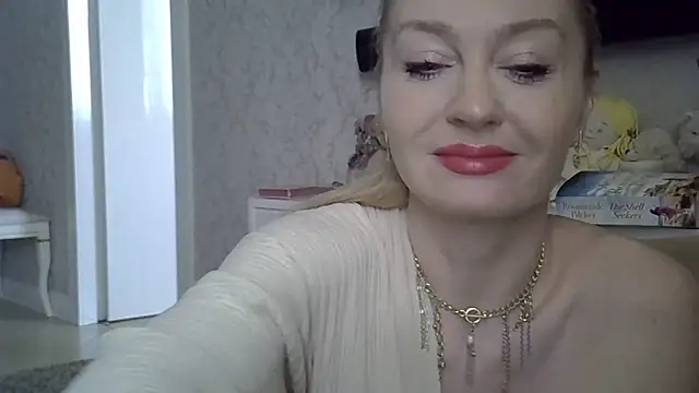 Snapshot of ZarinaSwift chatting on 22, 2, 2026 ZarinaSwift online show from 22, 2, 2026