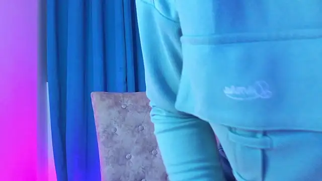 Camila Coxx online show from 8, 1, 2025