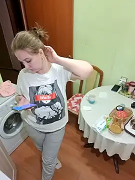 Sakura Green online show from 9, 3, 2025