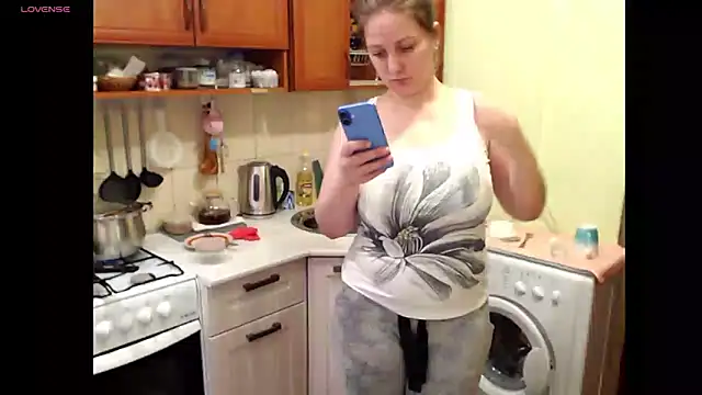 Sakura Green online show from 11, 3, 2025