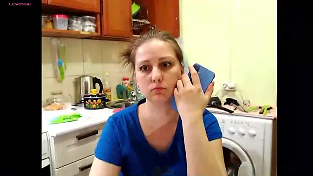 Sakura Green online show from 18, 3, 2025