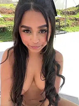 Snapshot of Juli_Walker chatting on 17, 1, 2025 Juli Walker online show from 17, 1, 2025