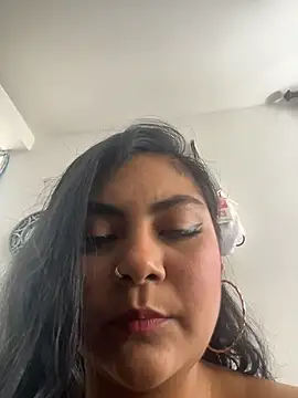 Snapshot of Juli_Walker chatting on 6, 7, 2026 Juli Walker online show from 6, 7, 2026