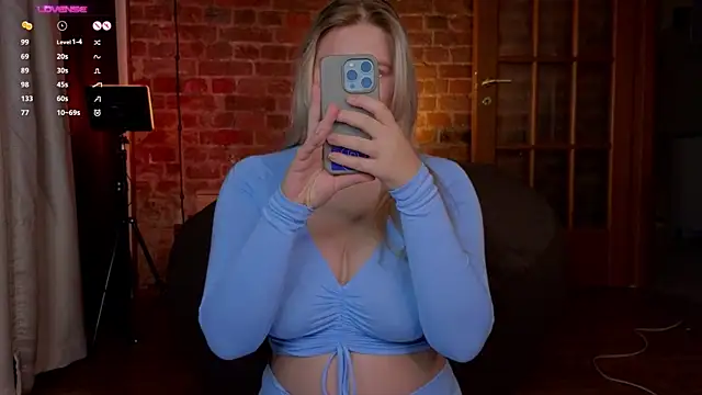 helen frogg online show from 22, 11, 2025