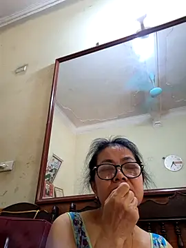 Hotestlove online show from 13, 4, 2026