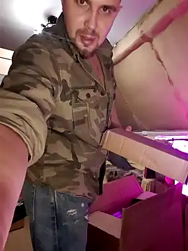 Foxyshaved online show from 17, 2, 2025