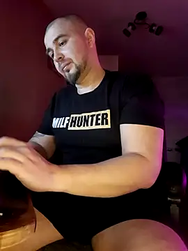 Foxyshaved online show from 20, 2, 2025