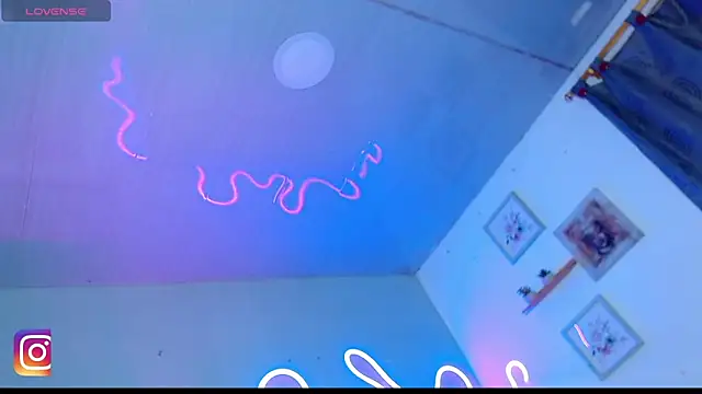 Snapshot of isabelladoll19 chatting on 28, 2, 2026 isabelladoll19 online show from 28, 2, 2026