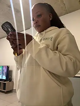 slimcateee online show from 18, 4, 2026