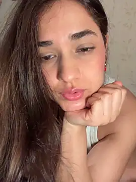 CuteeRose online show from 2, 2, 2026