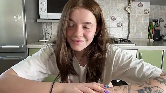 Snapshot of mia___mi chatting on 22, 2, 2025 mia mi online show from 22, 2, 2025