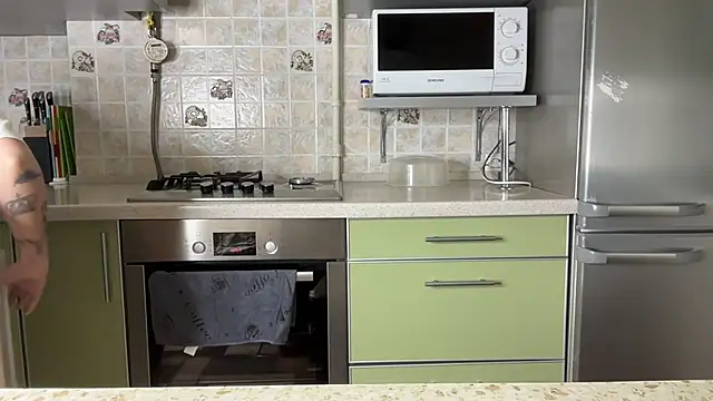 Snapshot of mia___mi chatting on 22, 2, 2025 mia mi online show from 22, 2, 2025