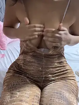Isabellafantazy online show from 11, 12, 2024