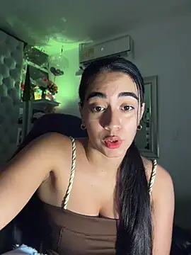 Snapshot of ZarahEvans chatting on 23, 5, 2026 ZarahEvans online show from 23, 5, 2026