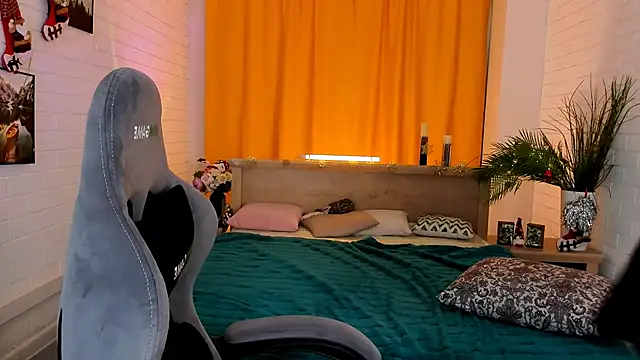 Snapshot of KimberlyMaran chatting on 29, 12, 2024 KimberlyMaran online show from 29, 12, 2024