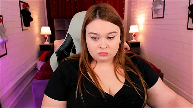 Snapshot of KimberlyMaran chatting on 19, 2, 2025 KimberlyMaran online show from 19, 2, 2025