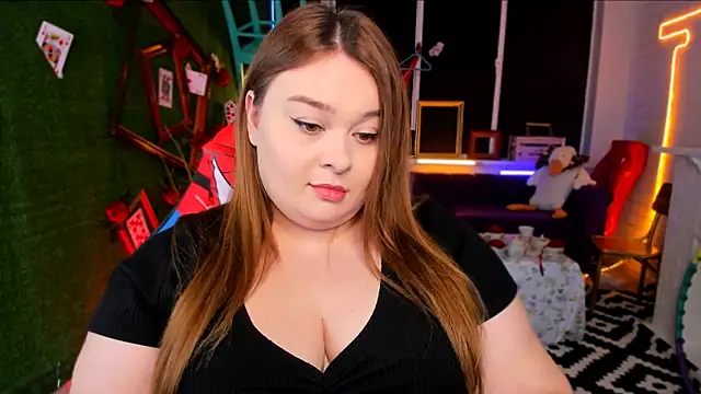 Snapshot of KimberlyMaran chatting on 25, 2, 2025 KimberlyMaran online show from 25, 2, 2025