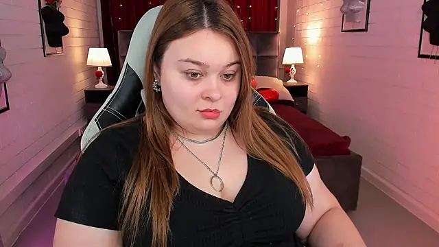 Snapshot of KimberlyMaran chatting on 26, 2, 2025 KimberlyMaran online show from 26, 2, 2025