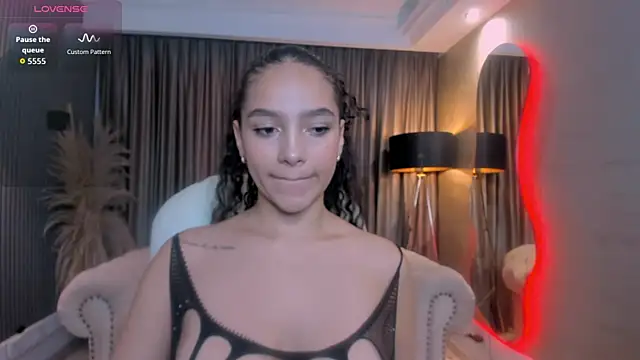 Snapshot of anahi_curlie1 chatting on 14, 7, 2026 anahi curlie1 online show from 14, 7, 2026