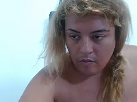 KIARAMARSHALLWELLZ online show from 11, 2, 2025