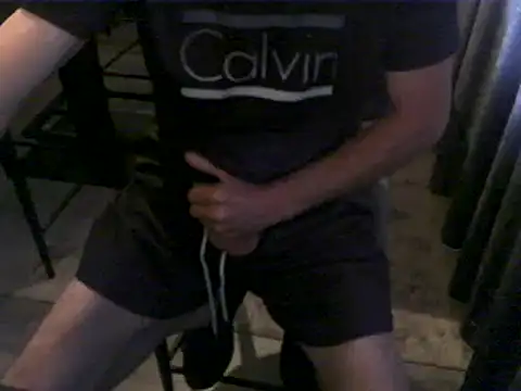 Snapshot of hornyman18cm39 chatting on 31, 5, 2026 hornyman18cm39 online show from 31, 5, 2026