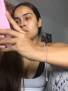 Snapshot of JuanaSimons chatting on 21, 6, 2026 JuanaSimons online show from 21, 6, 2026