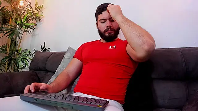 Snapshot of SebastianVilla_ chatting on 9, 7, 2026 SebastianVilla online show from 9, 7, 2026