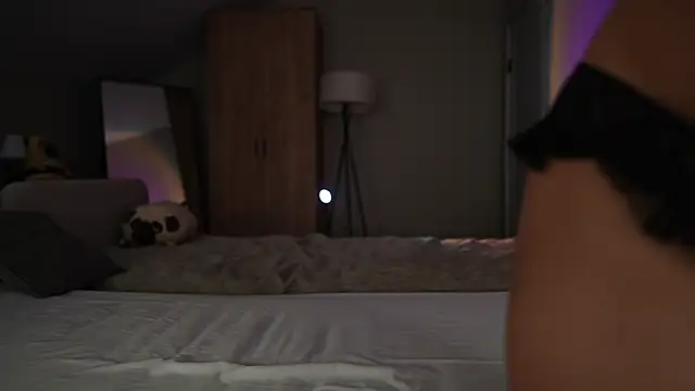 VikkiLustfull online show from 25, 10, 2025