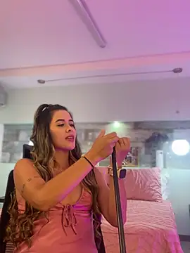 Emilia Bakerr online show from 12, 1, 2025