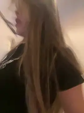 Emilia Bakerr online show from 6, 3, 2025