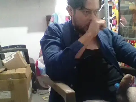 Snapshot of simpatico1000 chatting on 12, 1, 2025 simpatico1000 online show from 12, 1, 2025