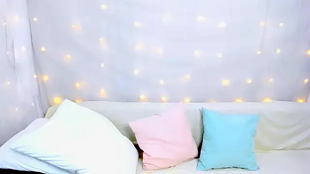 Lily Daviss online show from 17, 12, 2025