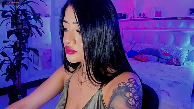 Snapshot of lucianaroy chatting on 12, 6, 2026 lucianaroy online show from 12, 6, 2026