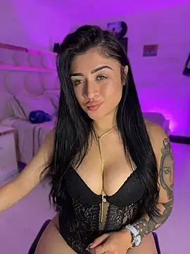 Snapshot of lucianaroy chatting on 17, 7, 2026 lucianaroy online show from 17, 7, 2026