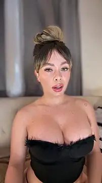 Alison Diaz17 online show from 4, 4, 2026