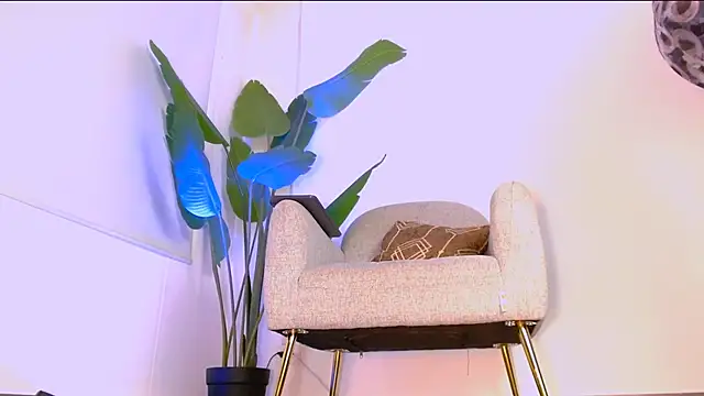 Snapshot of Sara_ow chatting on 17, 5, 2026 Sara ow online show from 17, 5, 2026