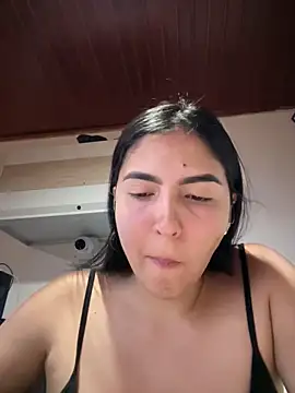 Snapshot of MarianaBenz chatting on 12, 2, 2026 MarianaBenz online show from 12, 2, 2026