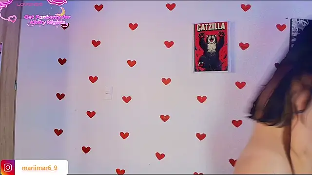 Snapshot of mari_mar69 chatting on 2, 4, 2026 mari mar69 online show from 2, 4, 2026