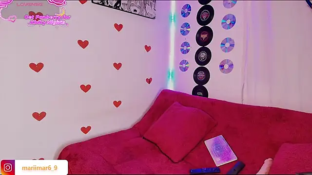 Snapshot of mari_mar69 chatting on 11, 4, 2026 mari mar69 online show from 11, 4, 2026