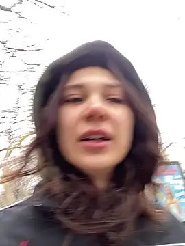 QuitieLia online show from 20, 1, 2025