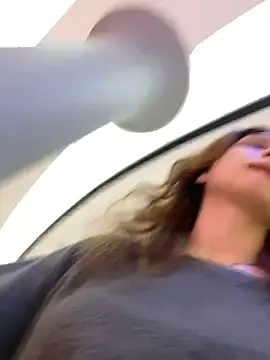 QuitieLia online show from 1, 2, 2026