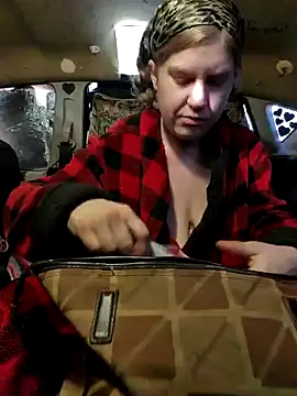 Snapshot of shadow199393 chatting on 28, 1, 2025 shadow199393 online show from 28, 1, 2025