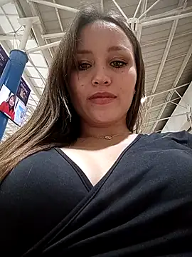 Snapshot of marena_saenz chatting on 4, 12, 2024 marena saenz online show from 4, 12, 2024