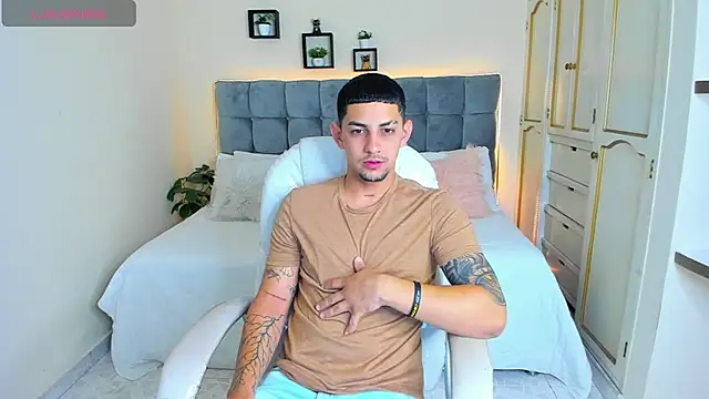 Alex cute77 online show from 1, 3, 2025