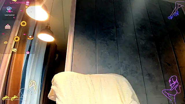 Sassy Teen online show from 8, 11, 2025