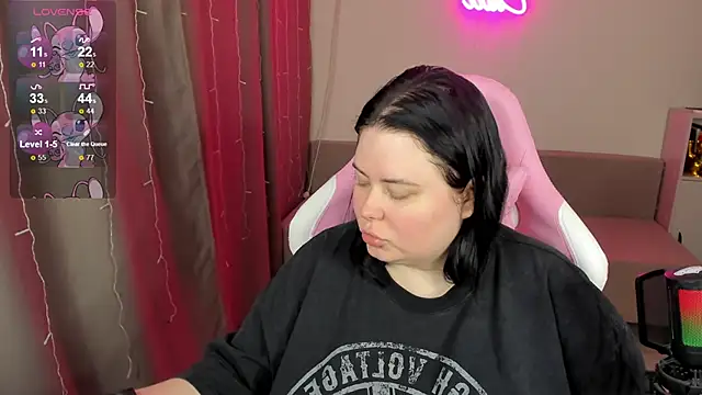 Akemi BBW online show from 3, 4, 2026