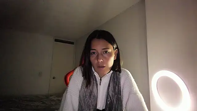 zoe jeane beker online show from 21, 12, 2024