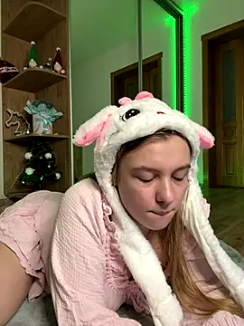 Snapshot of freiiaflower chatting on 21, 12, 2025 freiiaflower online show from 21, 12, 2025