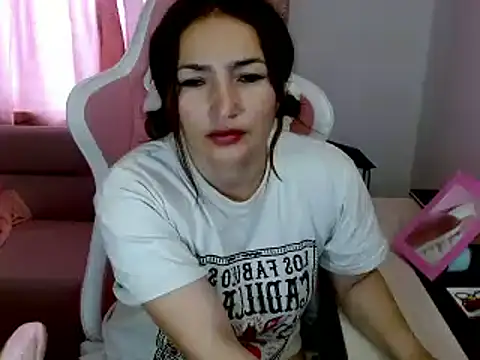 EVA GRAYS online show from 24, 2, 2025