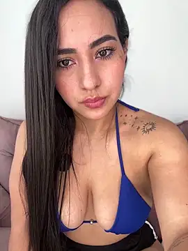 Snapshot of anniesweet02 chatting on 7, 11, 2025 anniesweet02 online show from 7, 11, 2025